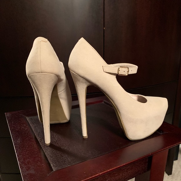 JustFab Payson Beige High Heels 👠. Size 6.5 - Picture 3 of 16